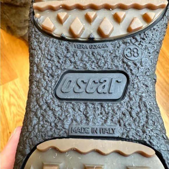 Oscar Sport Faux Fur and Leather Boots 38 EUR - Picture 8 of 8